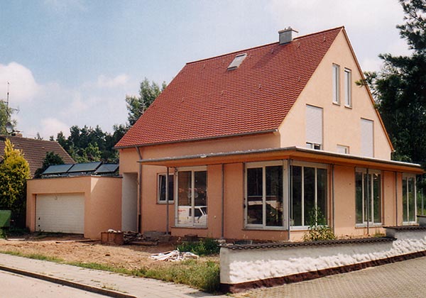 Foto eines Einfamilienhauses 