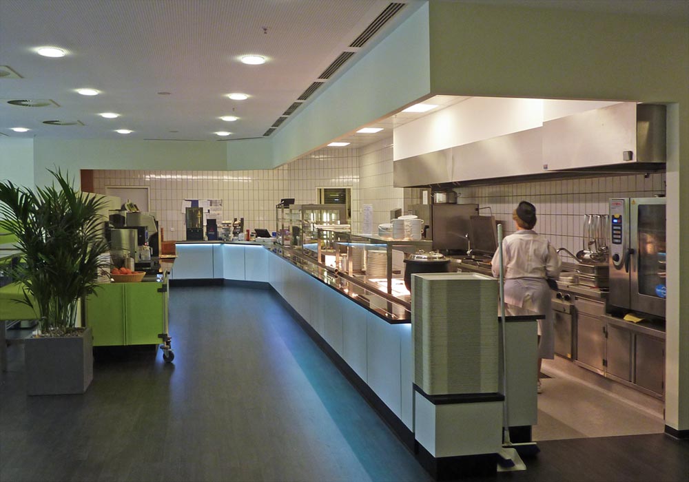 Foto einer Kantine in einer Firma, innen