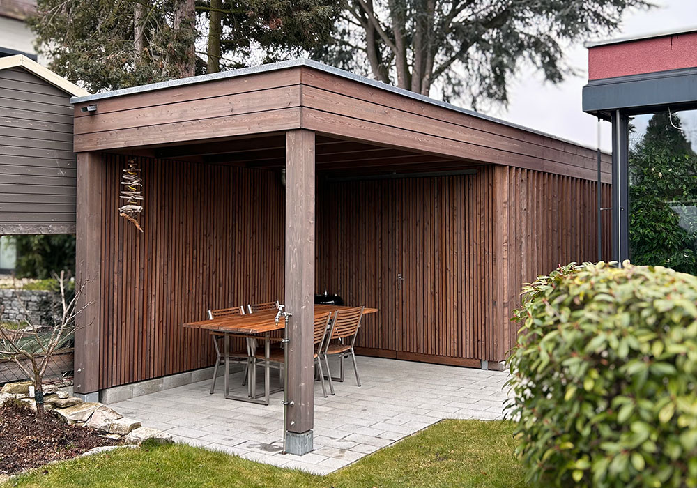 Foto eines Carports aus Holz